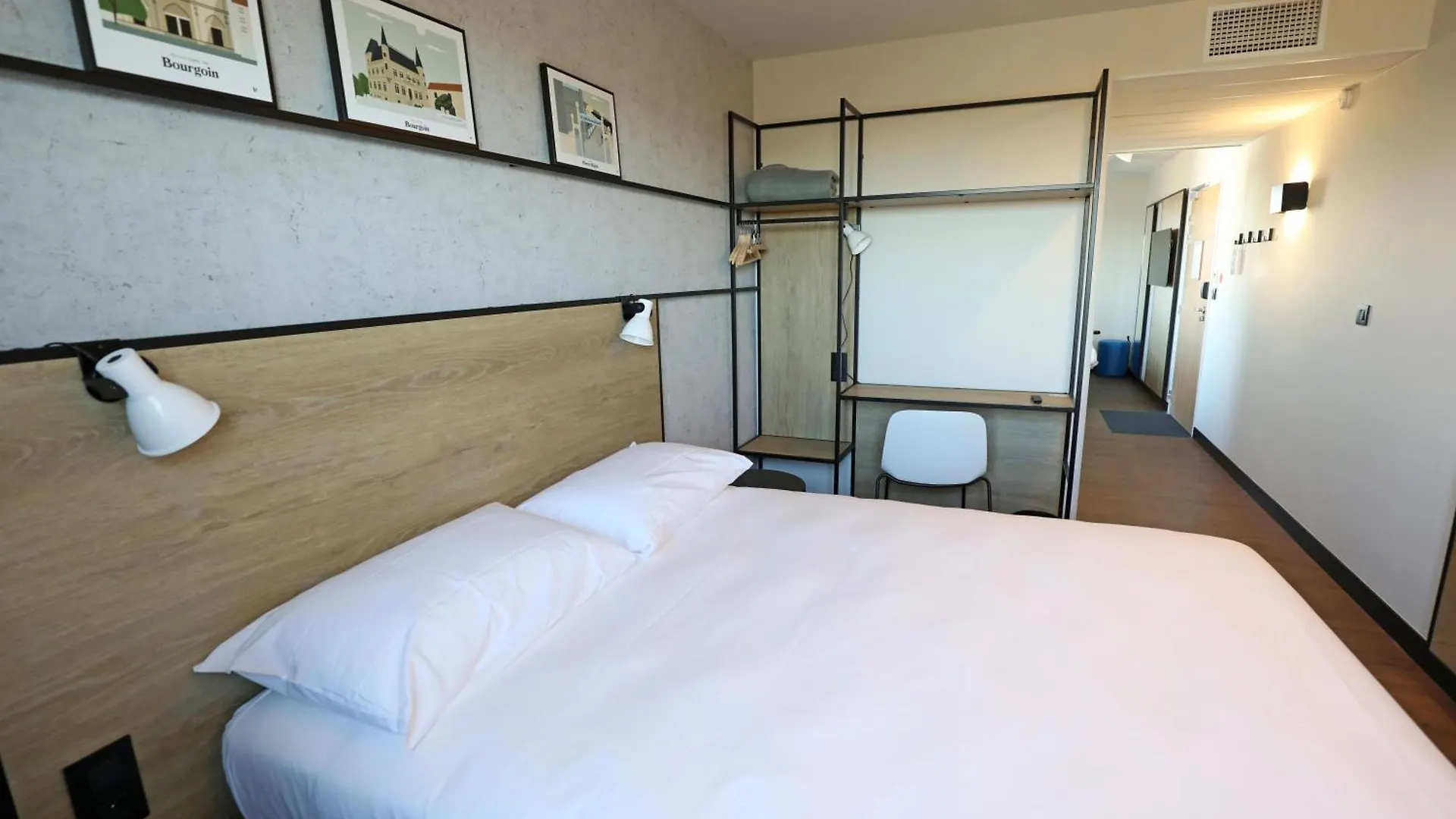 Ibis Bourgoin Jallieu Medipole 3*, Bourgoin-Jallieu Frankreich